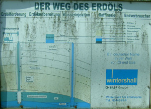 Der Weg des Erdöls - Das vergiftete Lagerstättenwasser wurde wieder in den Untergrund gepresst.